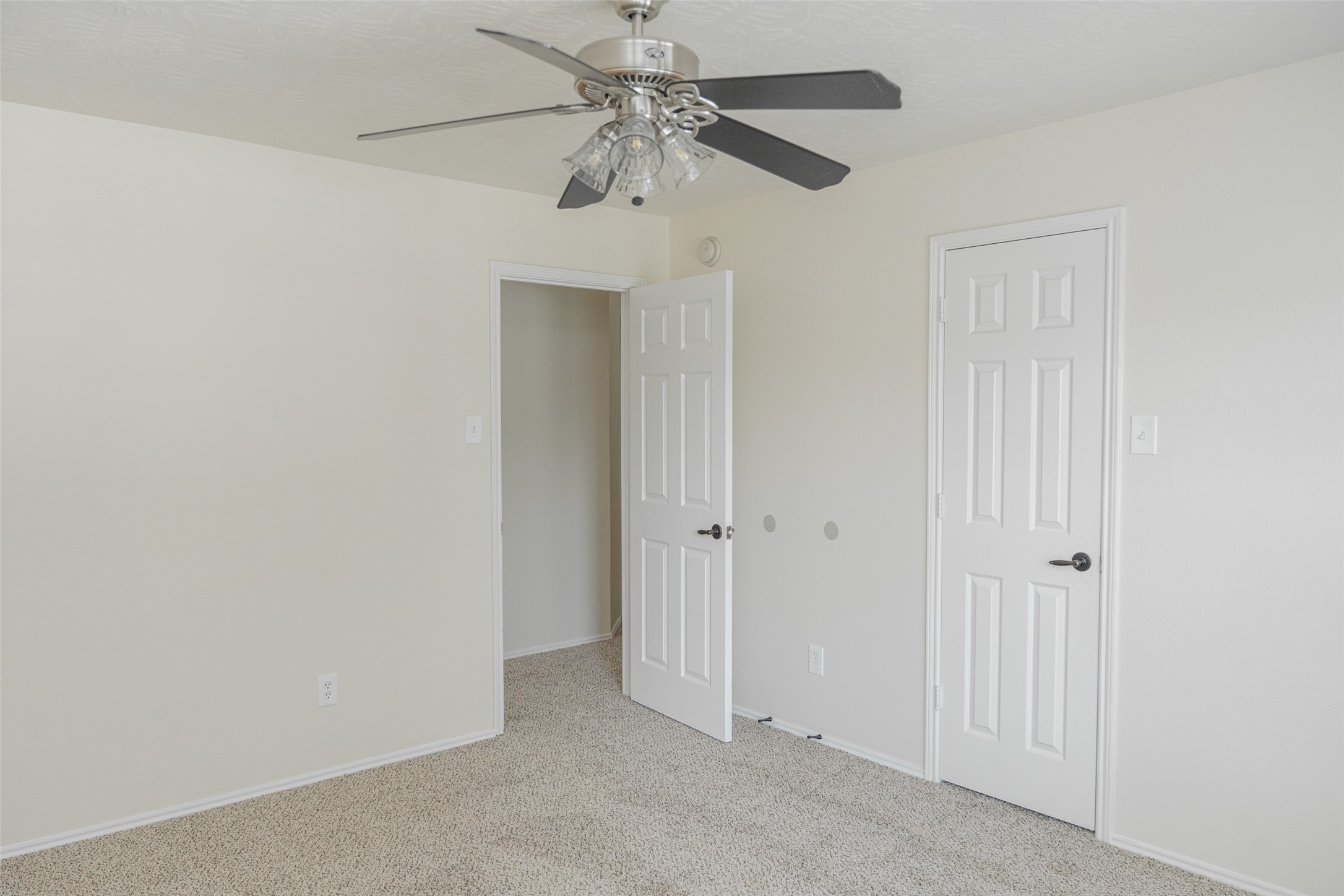 1902 Vernal Glen Circle Spring, TX 77388 - Photo 4 of 13