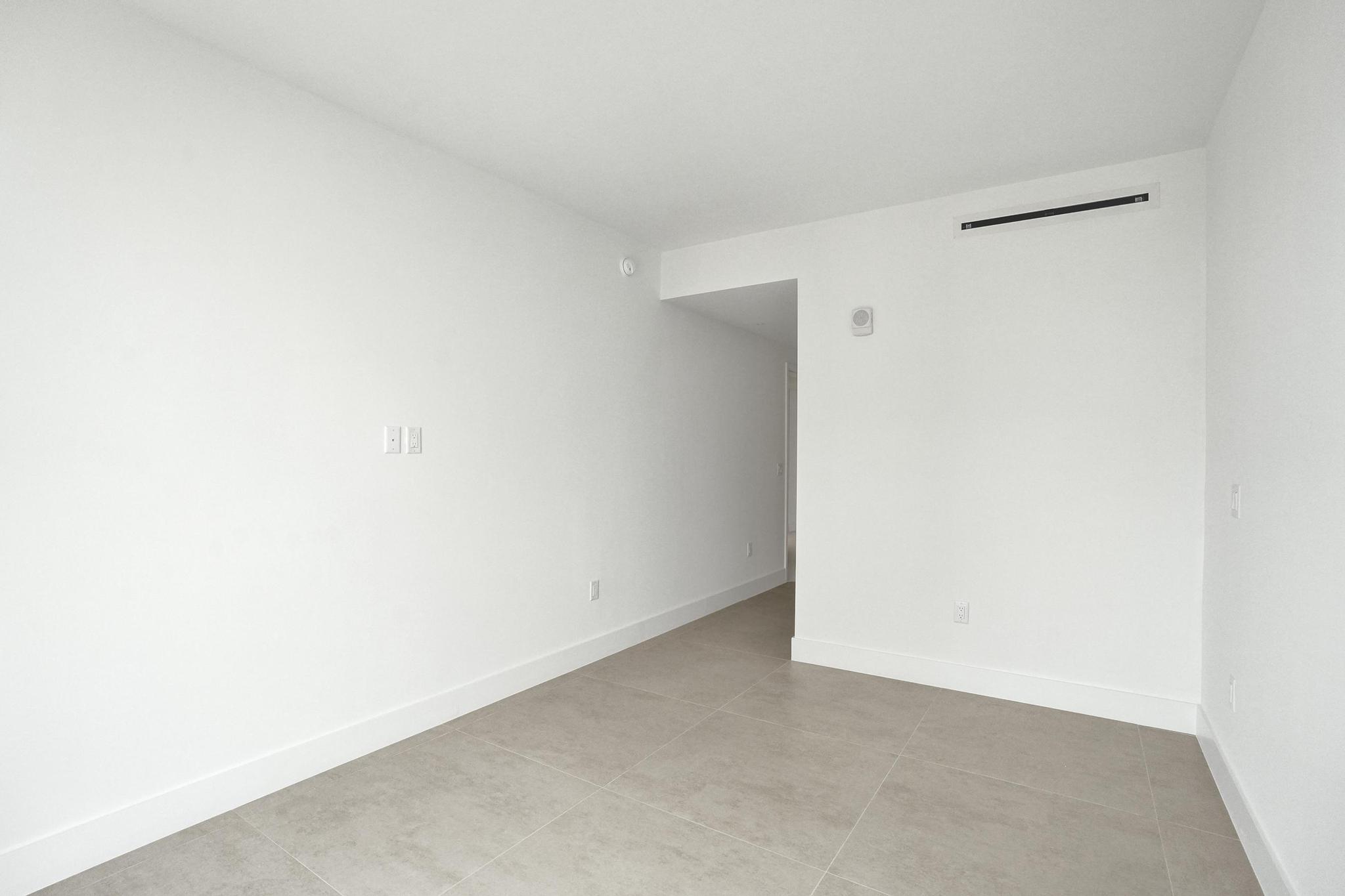 407 North Riverside Drive, Unit 605 Pompano Beach, FL 33062 - Photo 39 of 93 a view of small space