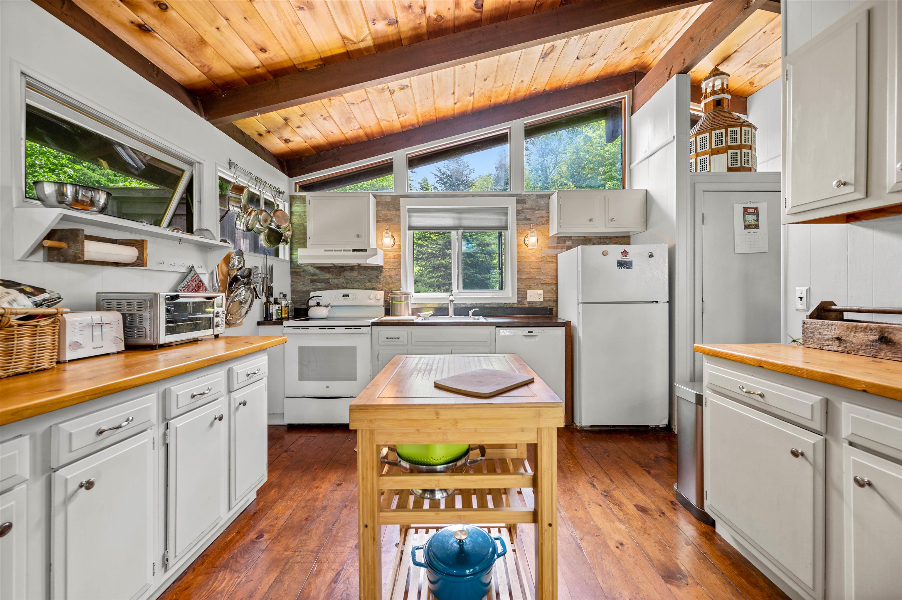 155 Thacher Road Bolton, VT 05477 - Photo 17 of 46 Gallery Image 17