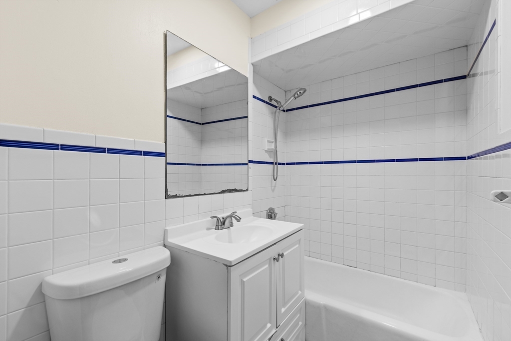 52 Chesterfield Street Boston, MA 02136 - Photo 12 of 23