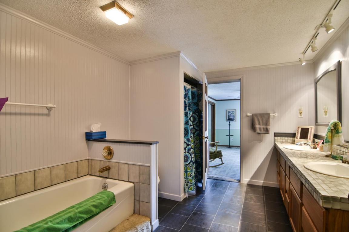 311 Forest Cove Road Anderson, SC 29626 - Photo 14 of 30 Gallery Image 14