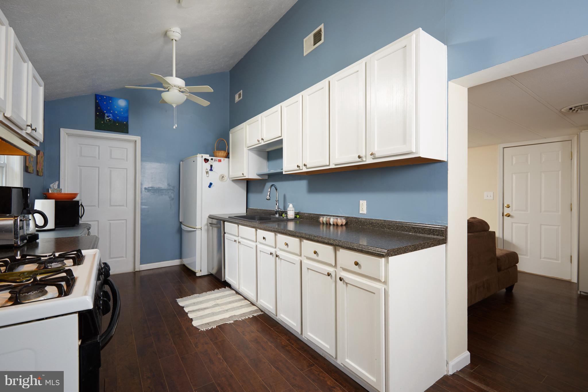 5546 Stuckey Road Indian Head, MD 20640 - Photo 10 of 28 Kitchen