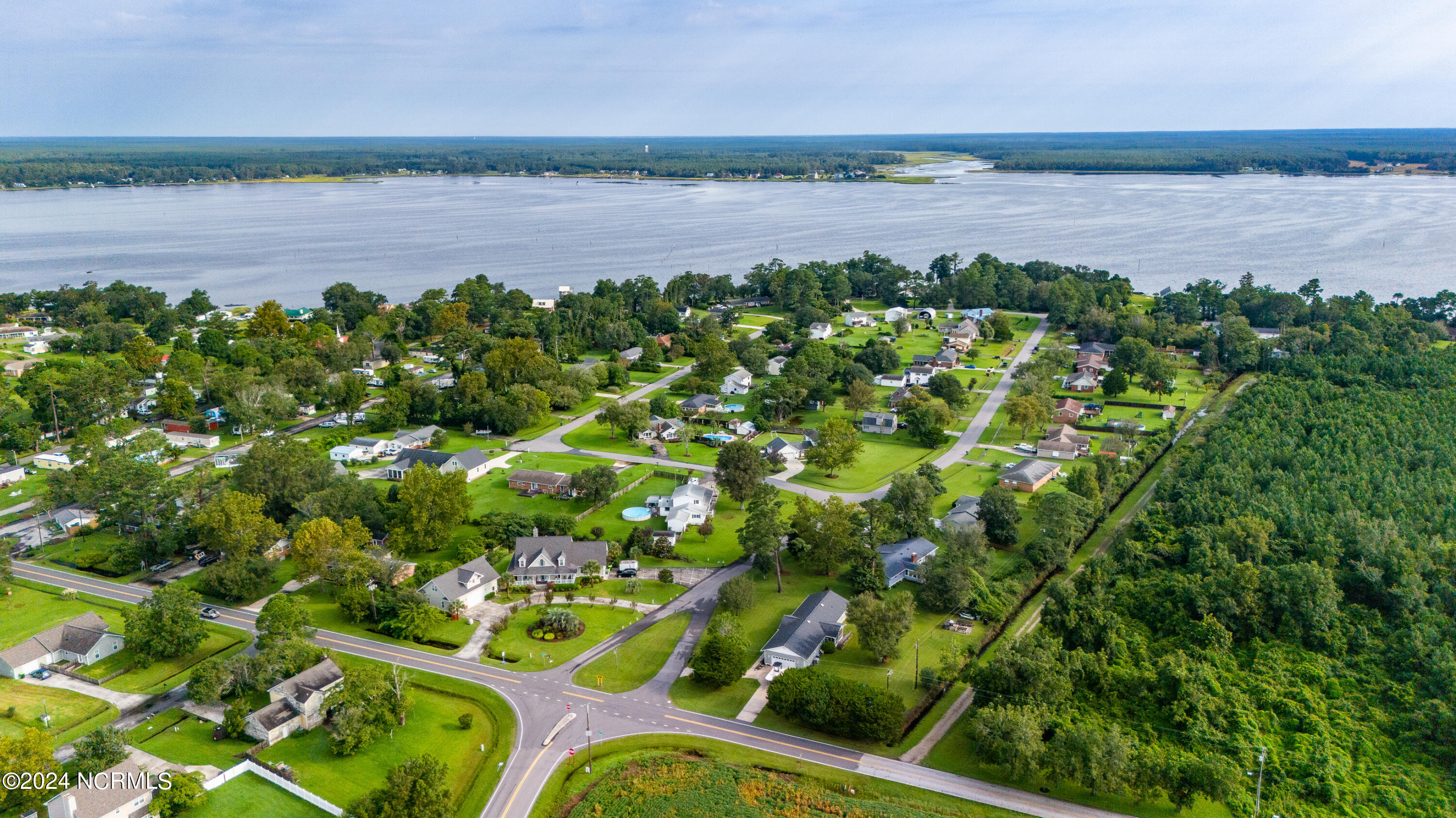 2206 North Road Morehead City, NC 28557 - Photo 18 of 52 Aerial View Newport River