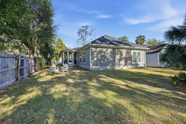 $564,900 | 72 13th Street, Apalachicola, FL 32320