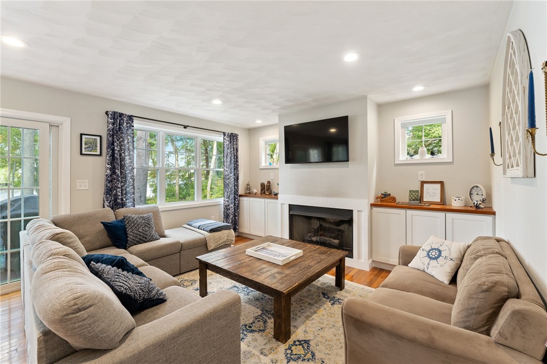 76 Tiffany Road Coventry, RI 02816 - Photo 18 of 47
