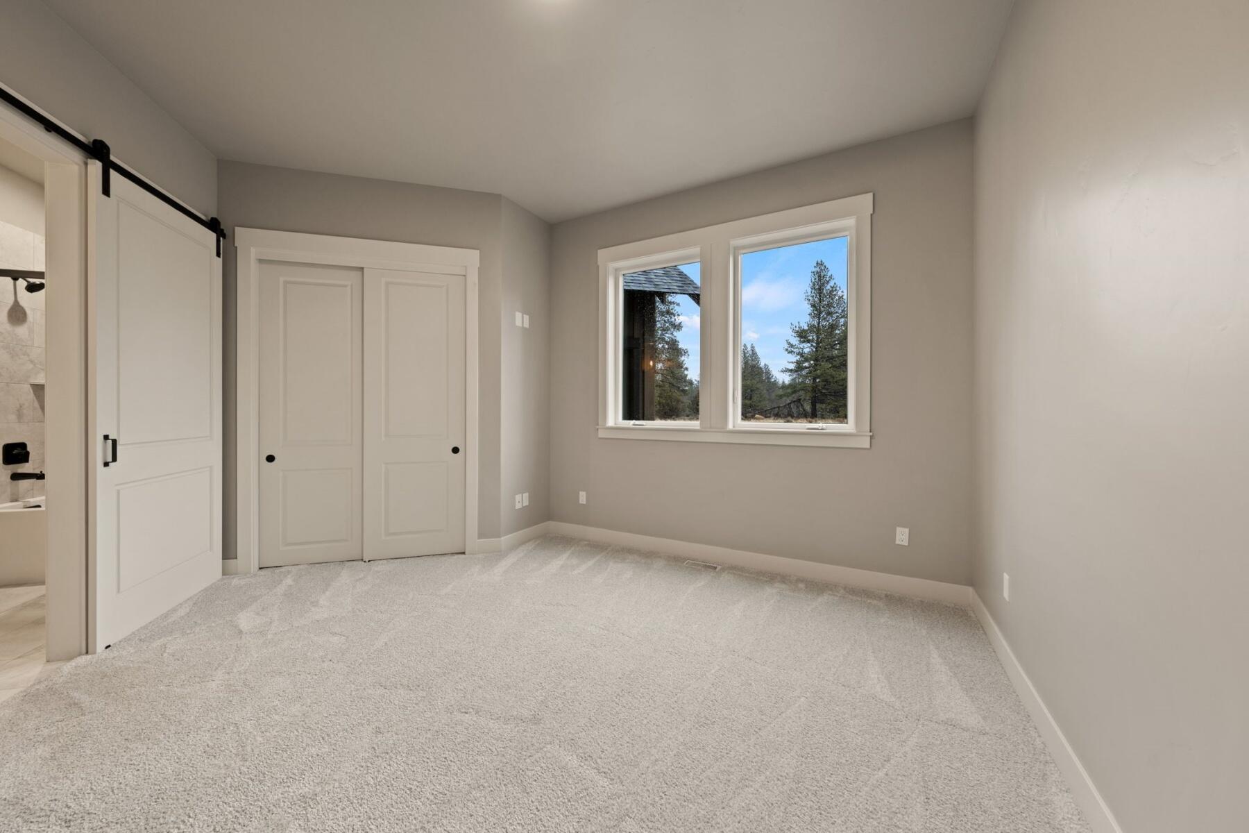 60201 Sunset View Drive Bend, OR 97702 - Photo 28 of 51 batch_26-web-or-mls-Riley Visuals-25