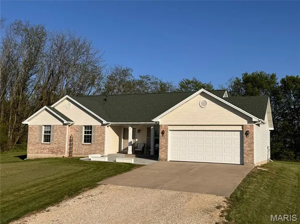 $445,000 | 24707 Pike 9264, Clarksville, MO 63336