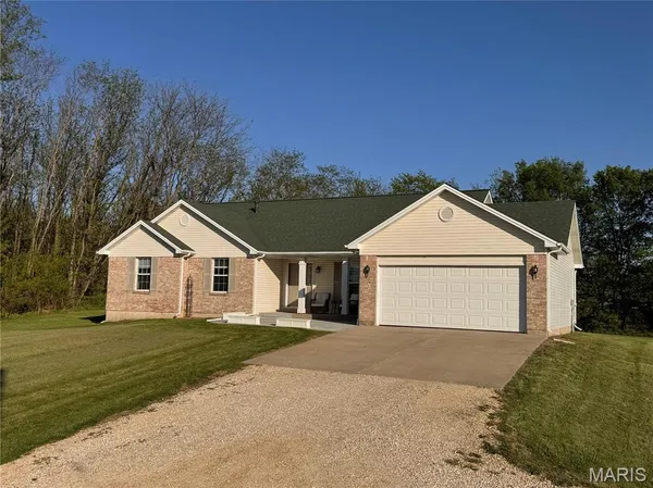 $445,000 | 24707 Pike 9264, Clarksville, MO 63336