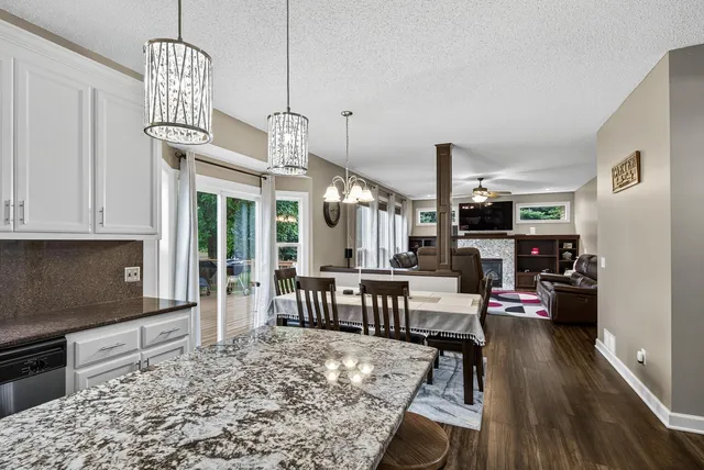 $509,900 | 1895 Omega Drive, Shakopee, MN 55379