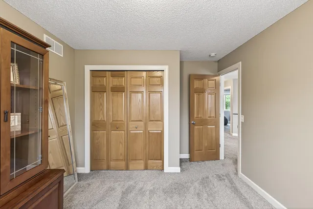 $509,900 | 1895 Omega Drive, Shakopee, MN 55379