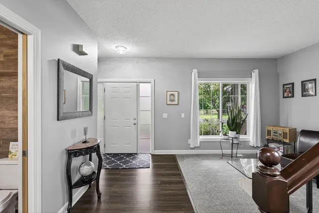 $509,900 | 1895 Omega Drive, Shakopee, MN 55379