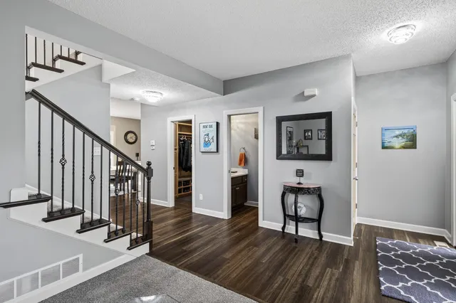 $509,900 | 1895 Omega Drive, Shakopee, MN 55379