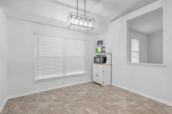 $1,900 | 104 Tweed Court, Summerville, SC 29486