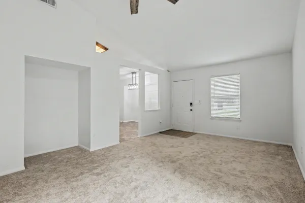$1,900 | 104 Tweed Court, Summerville, SC 29486