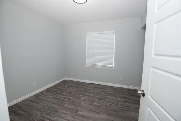 $1,800 | 1505 Arbor Lane, Arlington, TX 76010