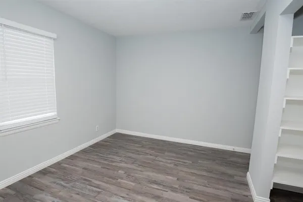 $1,800 | 1505 Arbor Lane, Arlington, TX 76010