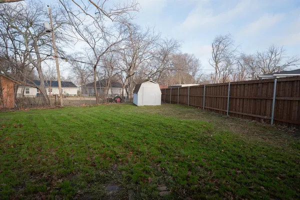 $1,800 | 1505 Arbor Lane, Arlington, TX 76010