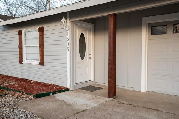 $1,800 | 1505 Arbor Lane, Arlington, TX 76010