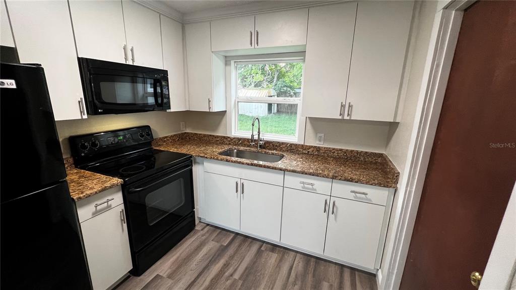 1658 Hempel Avenue Gotha, FL 34734 - Photo 8 of 23