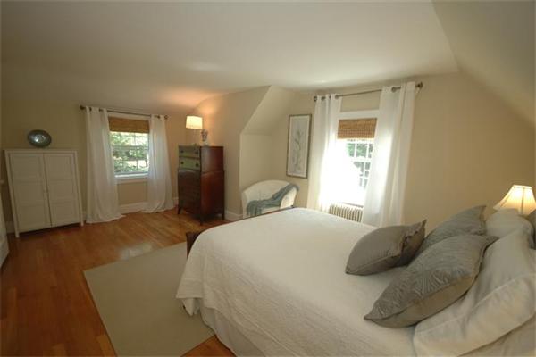 16 Stratford Road Andover, MA 01810 - Photo 15 of 24 Gallery Image 15