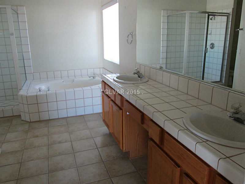 5980 Doubletree Road Pahrump, NV 89061 - Photo 10 of 19 Master Bath/Spa.