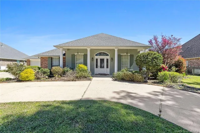 $530,000 | 13419 Riverlake Drive, Covington, LA 70435
