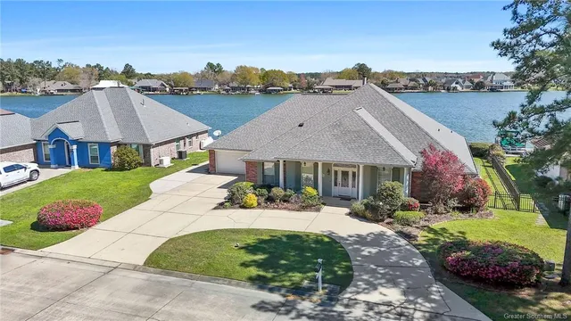 $530,000 | 13419 Riverlake Drive, Covington, LA 70435