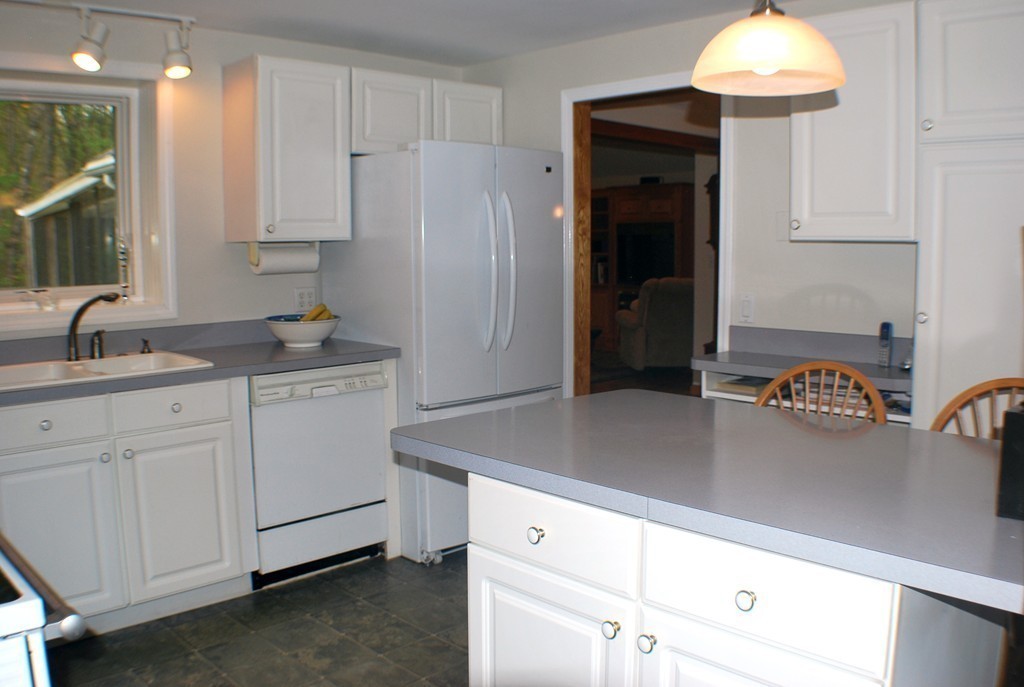 4 Brucewood Road Acton, MA 01720 - Photo 8 of 30 Gallery Image 8