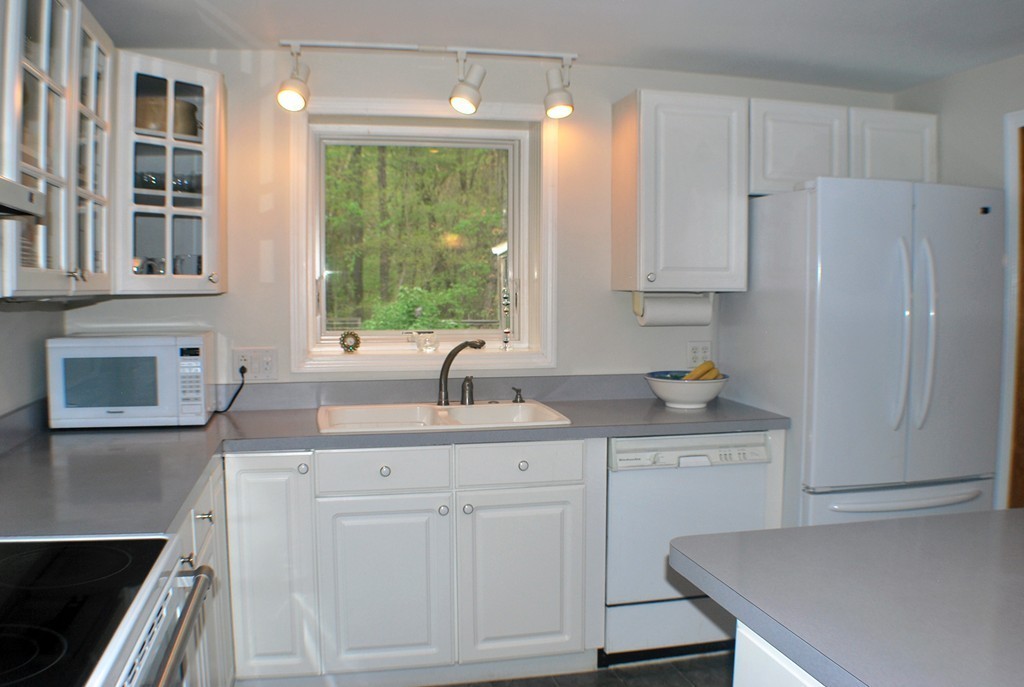 4 Brucewood Road Acton, MA 01720 - Photo 9 of 30 Gallery Image 9