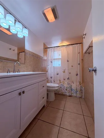 $2,290 | 301 Northeast 14th Avenue, Unit 108, Hallandale Beach, FL 33009