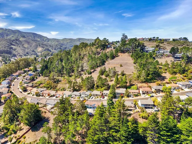 $799,000 | 1027 Oddstad Boulevard, Pacifica, CA 94044