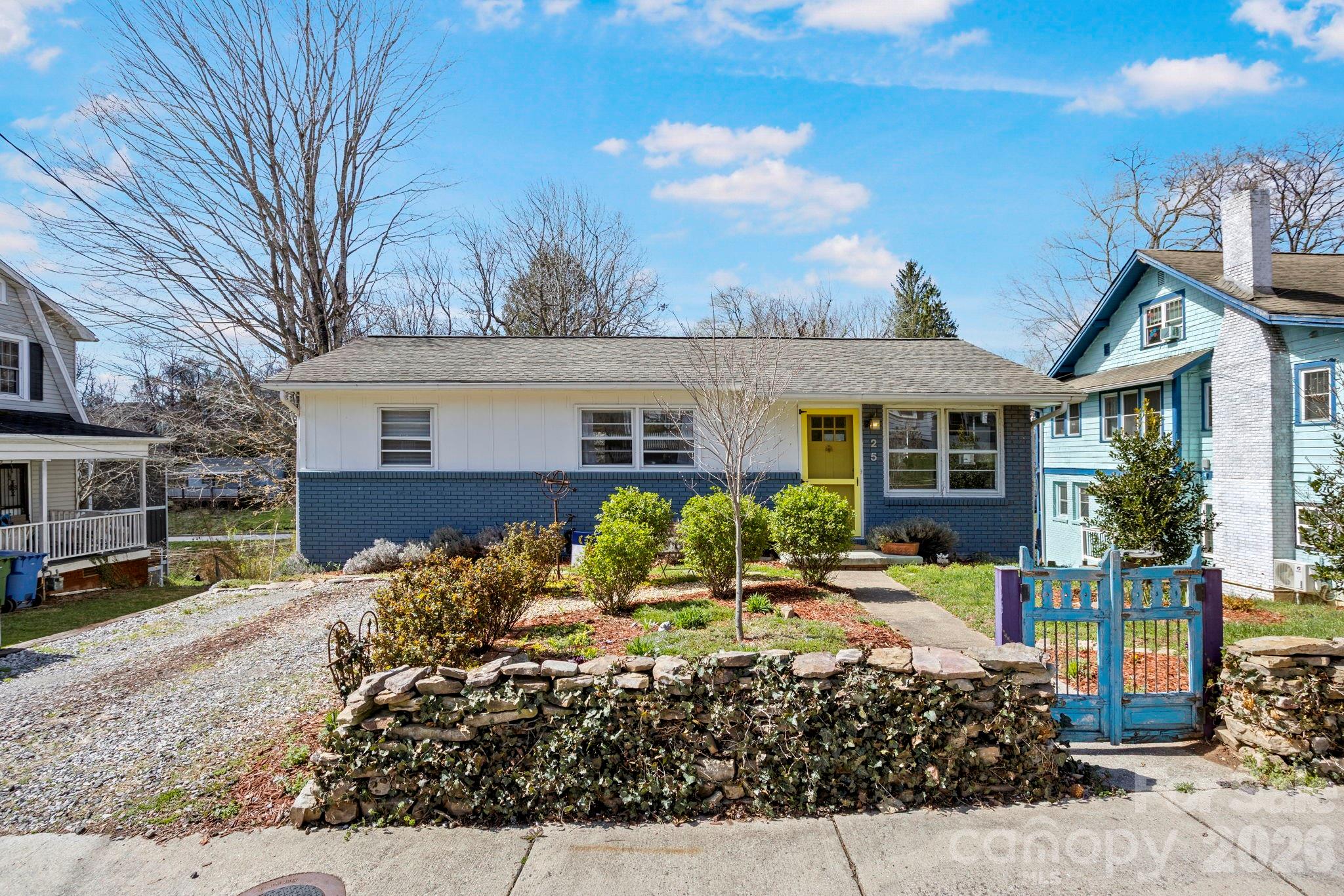 25 Ridgelawn Road Asheville, NC 28806 - Photo 2 of 47 Gallery Image 2