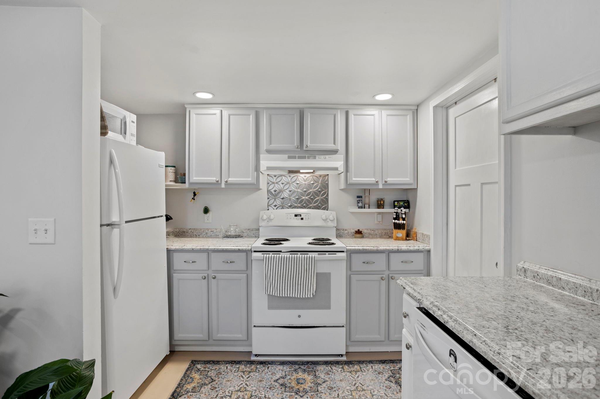 25 Ridgelawn Road Asheville, NC 28806 - Photo 33 of 47 Gallery Image 33