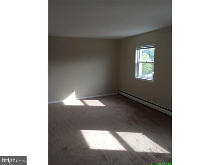10828 East Keswick Road Philadelphia, PA 19154 - Photo 5 of 12 Bedroom - Main