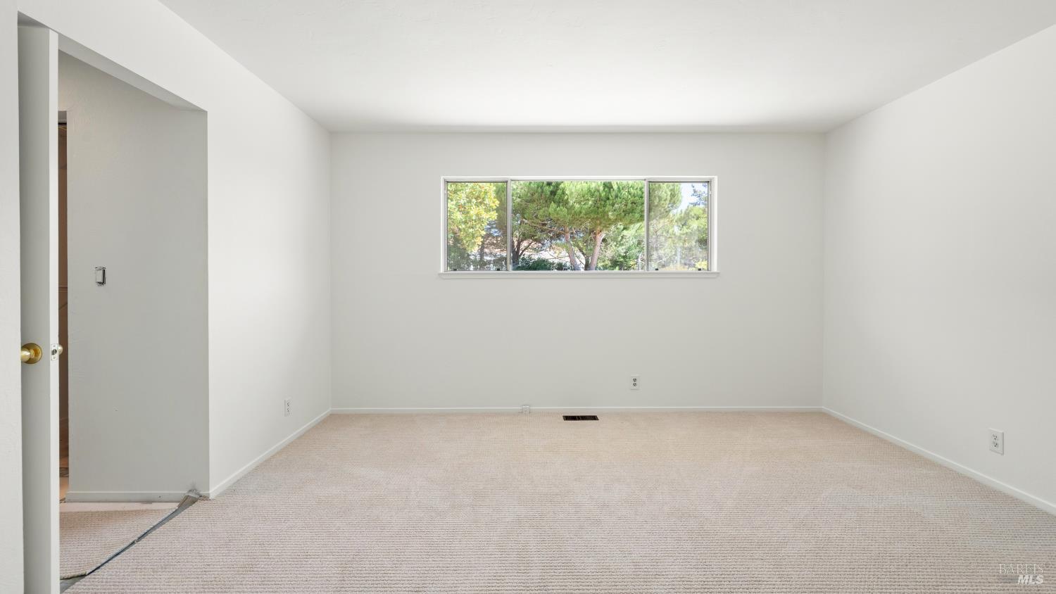 170 Riviera Drive San Rafael, CA 94901 - Photo 21 of 34 Gallery Image 21