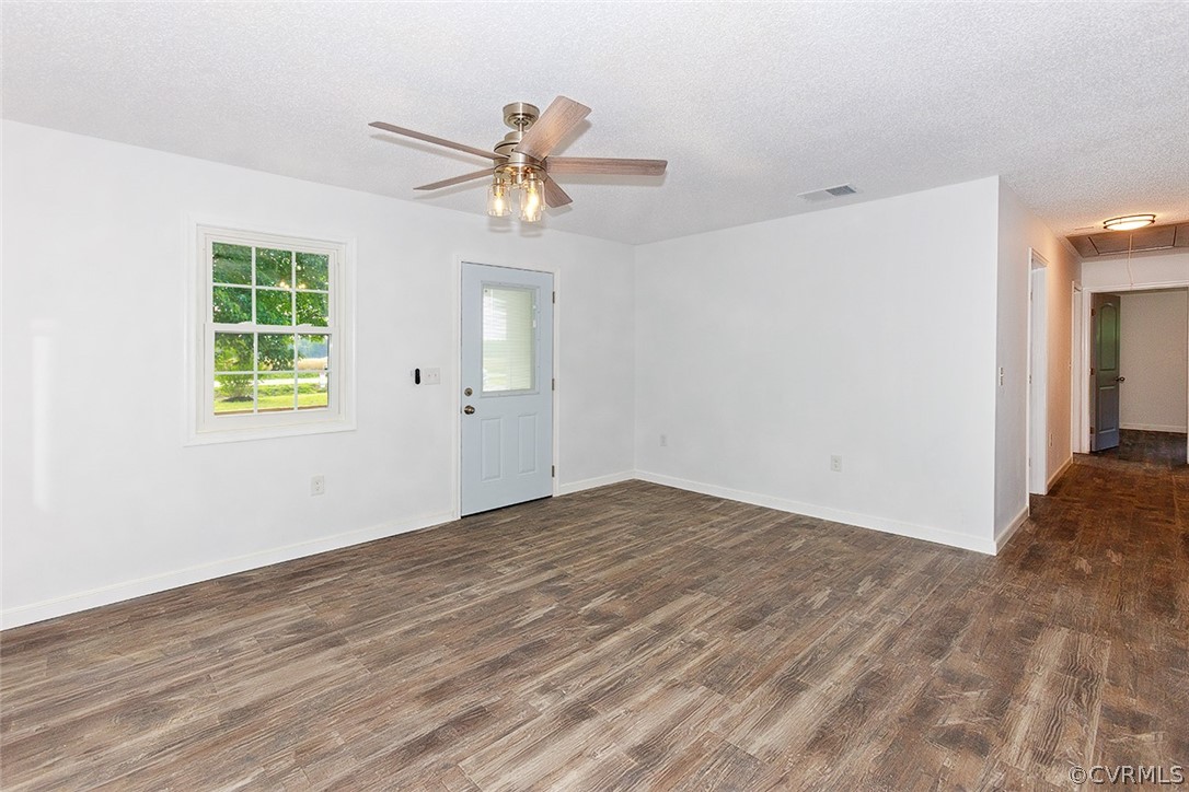 19210 Old Cryors Road McKenney, VA 23872 - Photo 6 of 20 Gallery Image 6