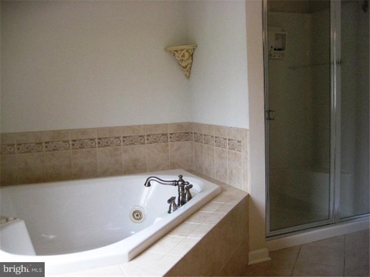 710 Edinburg Road Hamilton, NJ 08619 - Photo 12 of 20 Master Bathroom