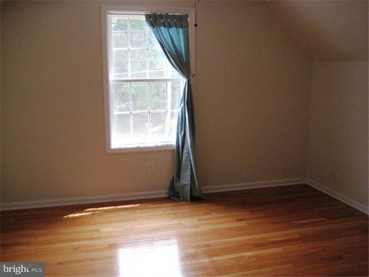 710 Edinburg Road Hamilton, NJ 08619 - Photo 13 of 20 Bonus Room