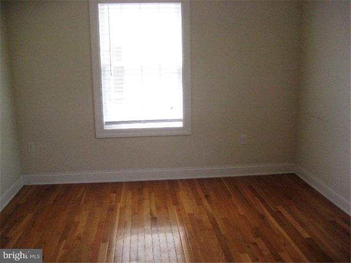 710 Edinburg Road Hamilton, NJ 08619 - Photo 8 of 20 Office / Study
