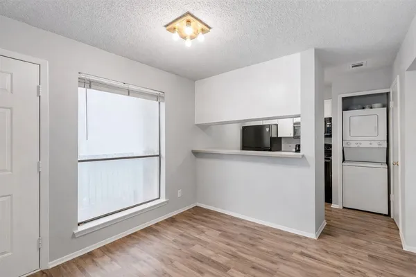 $1,850 | 3115 Helms Street, Unit 210, Austin, TX 78705