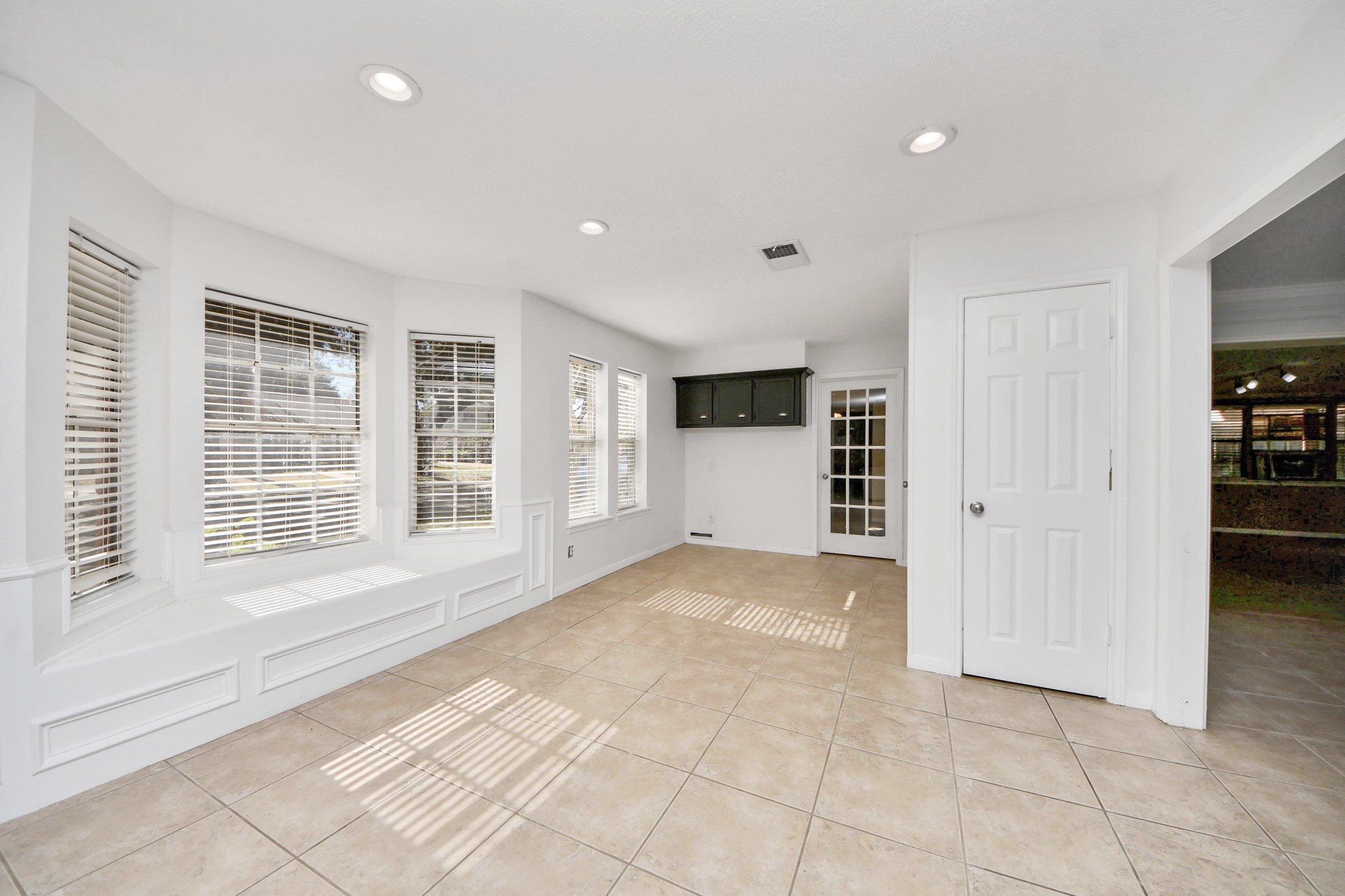 5003 Chantry Drive Houston, TX 77084 - Photo 22 of 49 a view of an empty room with a window