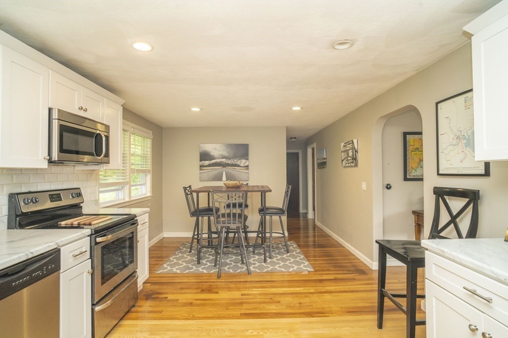 6 Davis Road Stoughton, MA 02072 - Photo 3 of 22