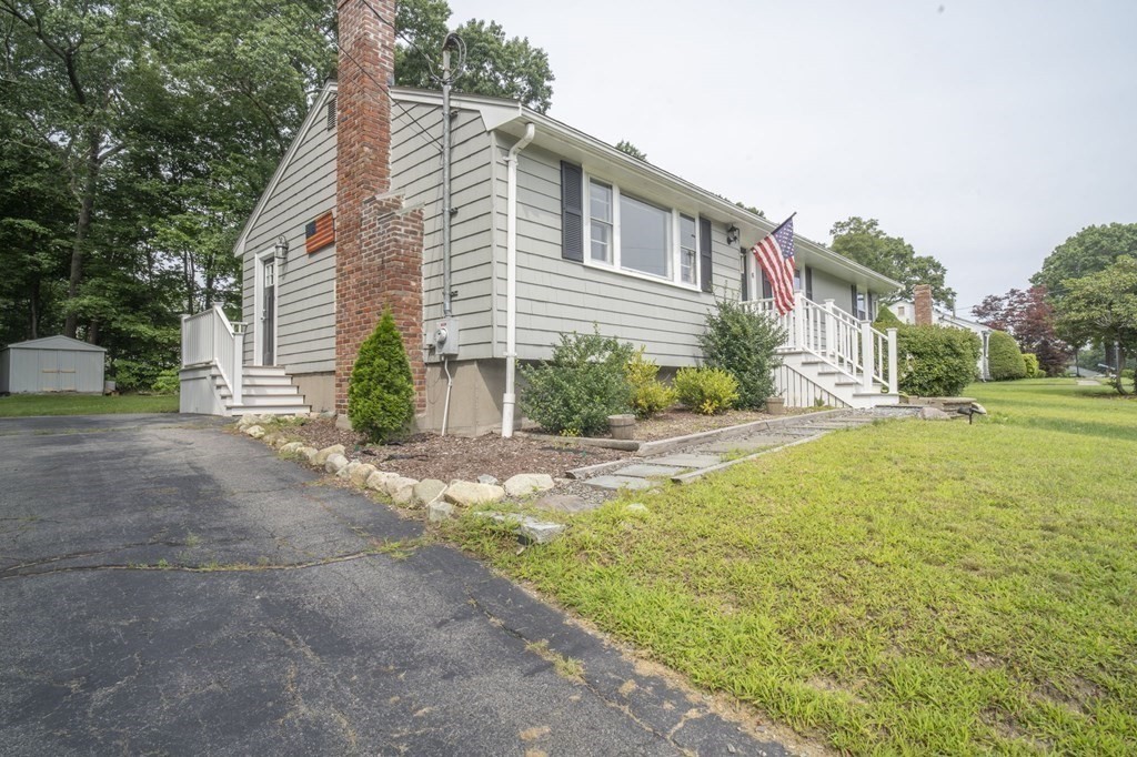 6 Davis Road Stoughton, MA 02072 - Photo 6 of 22