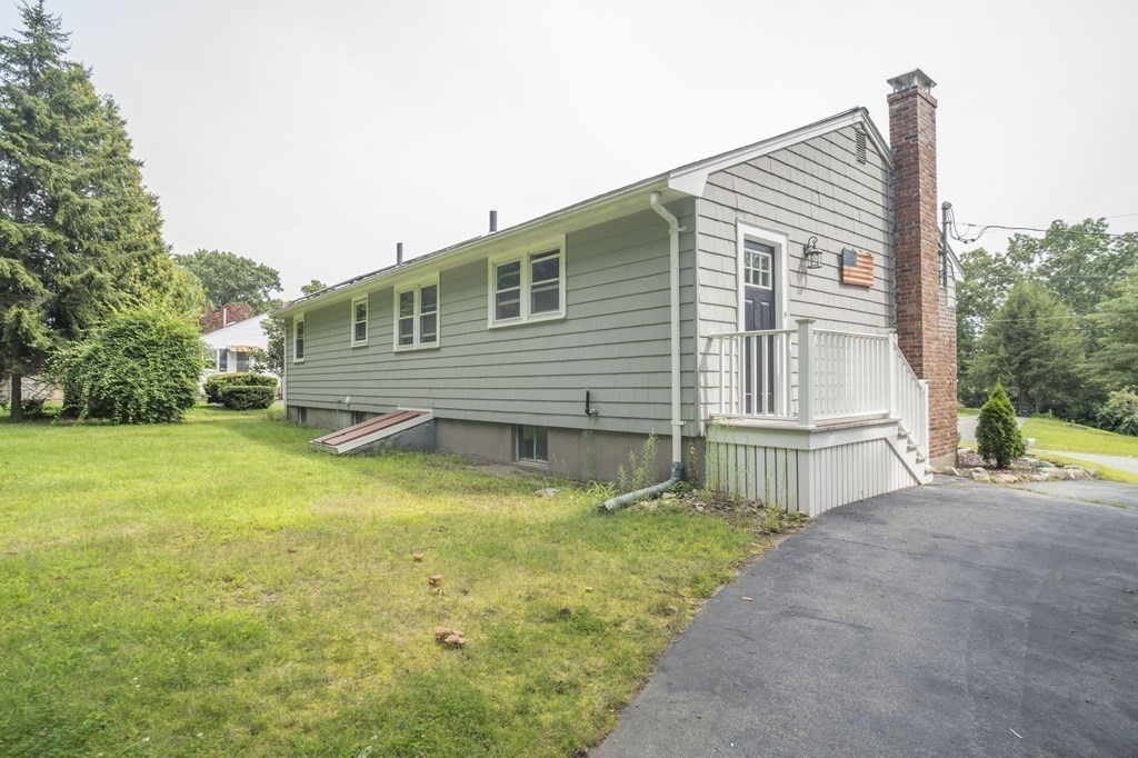 6 Davis Road Stoughton, MA 02072 - Photo 9 of 22