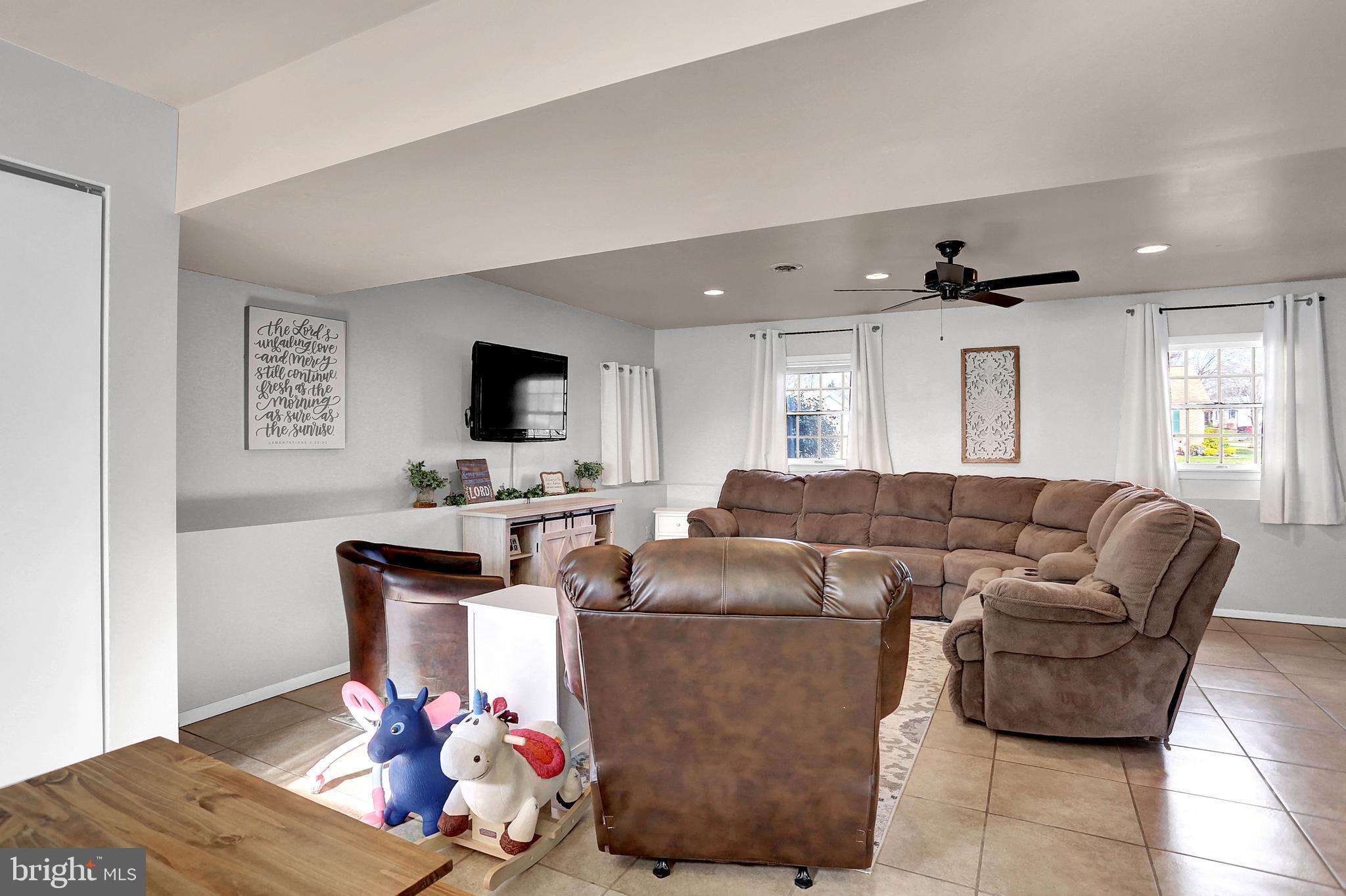 3 Meadow Lane Hanover, PA 17331 - Photo 11 of 32