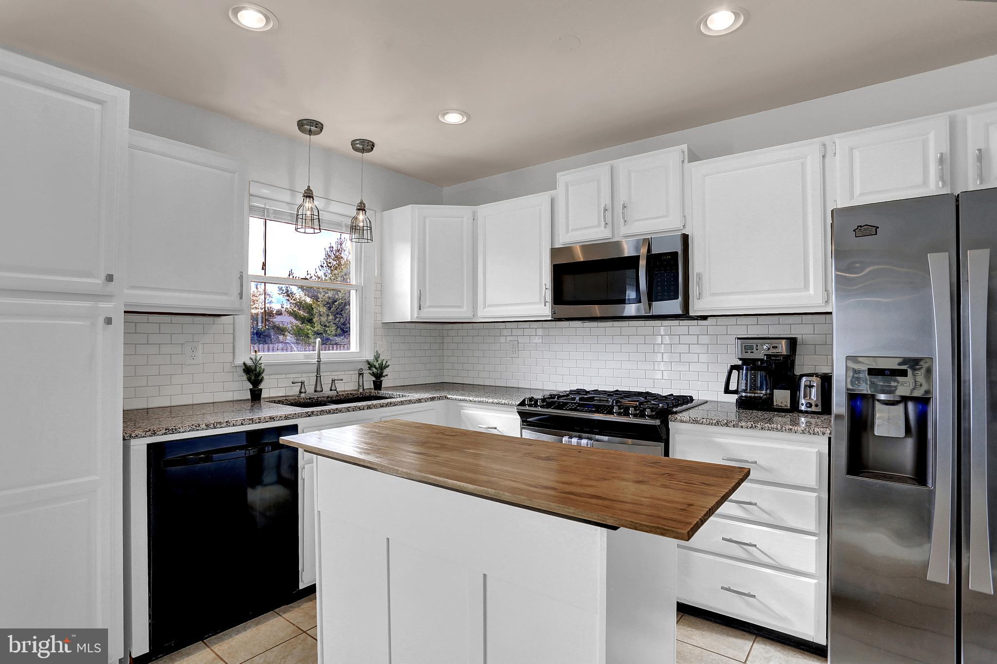 3 Meadow Lane Hanover, PA 17331 - Photo 7 of 32