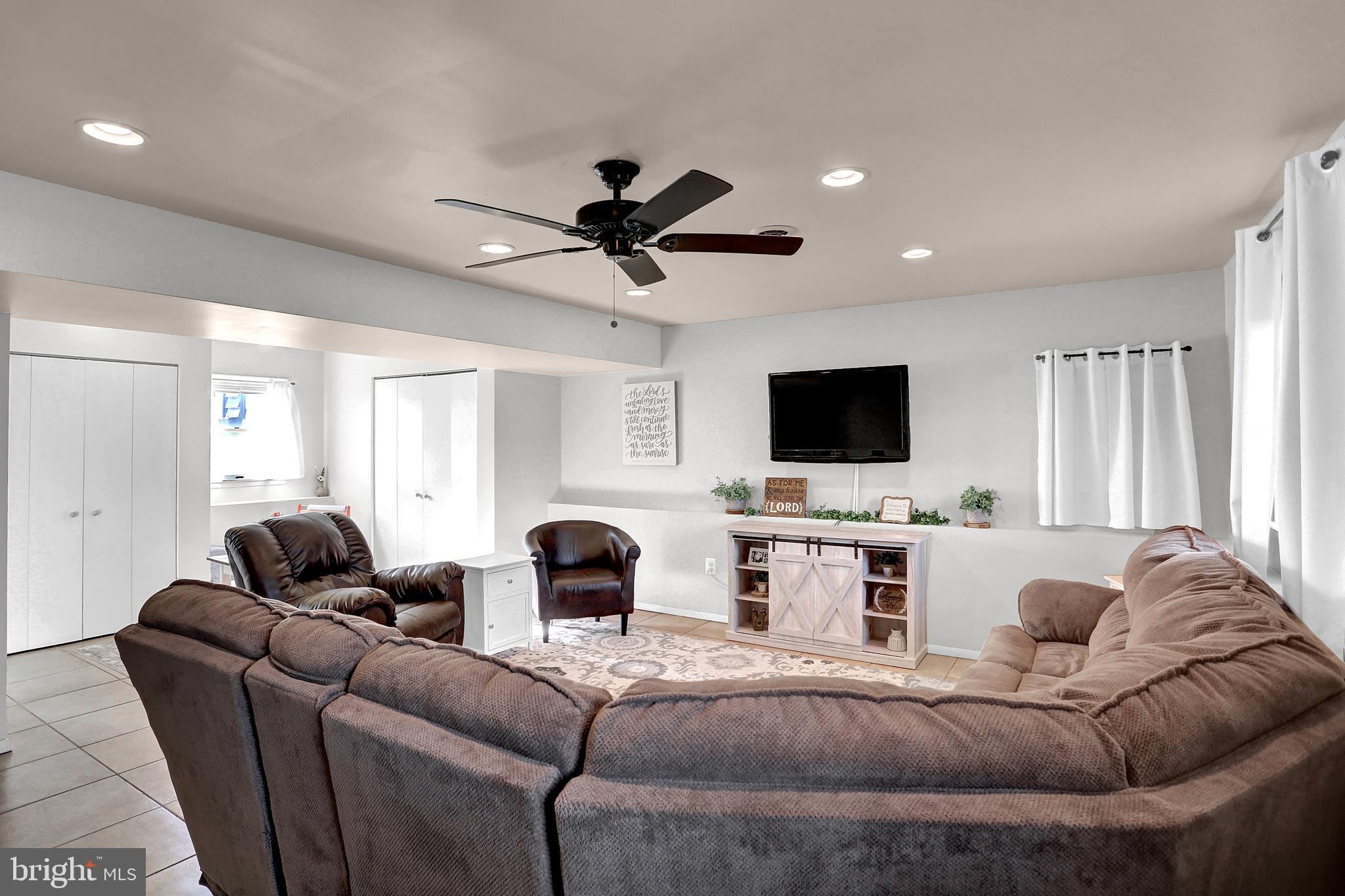 3 Meadow Lane Hanover, PA 17331 - Photo 10 of 32