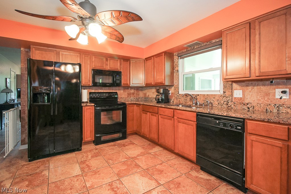 7084 Adkins Road Mentor, OH 44060 - Photo 5 of 32 Gallery Image 5
