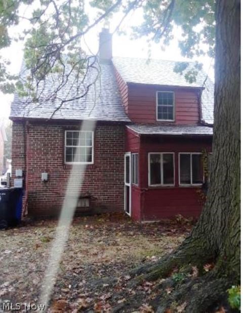 18304 Rosecliff Road Cleveland, OH 44119 - Photo 2 of 10 Gallery Image 2