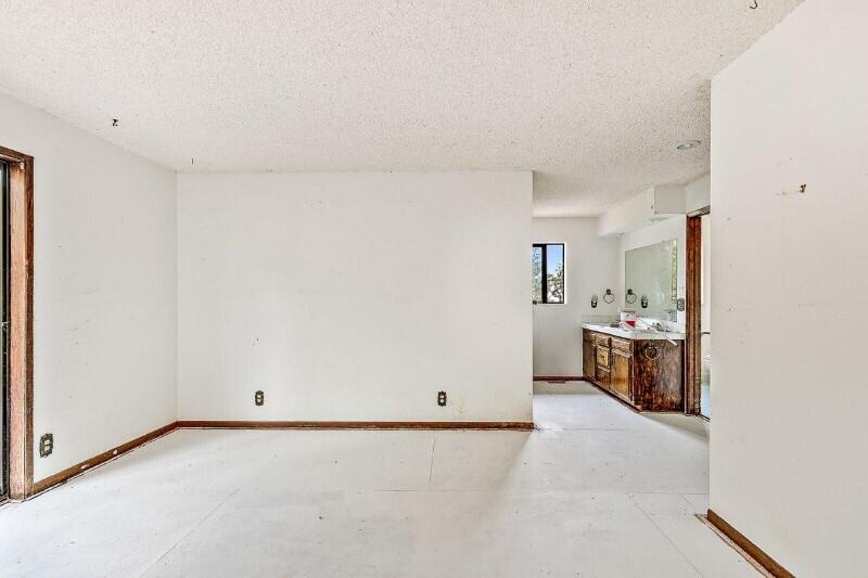 1645 Anderson Creek Road Talent, OR 97540 - Photo 23 of 53 1645 Anderson Creek (23)